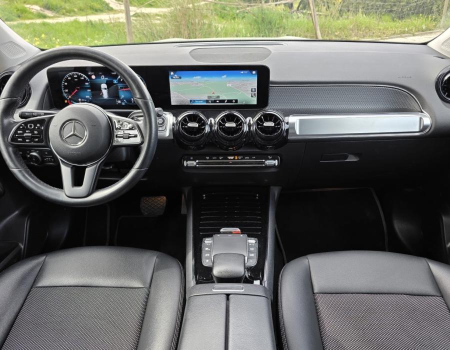 MERCEDES-BENZ GLB180D